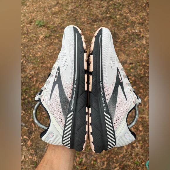 Brooks Adrenaline GTS 22 Running Walking Comfort Shoes Grey Rose Black Women 10 - Picture 7 of 10